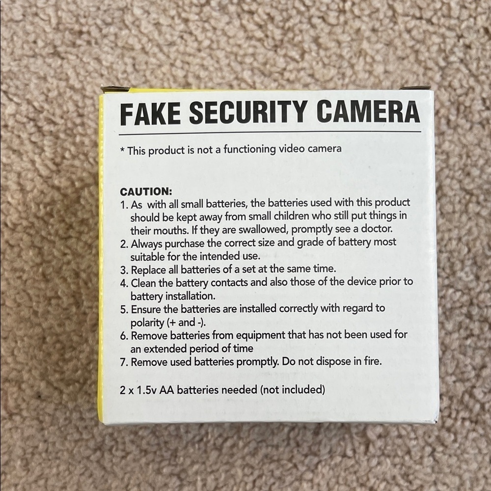 NWT Faux Security Camera with Red LED Light - Picture 3 of 5